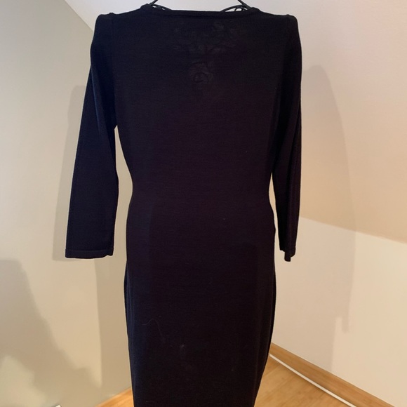 Black Dress - Picture 2 of 5